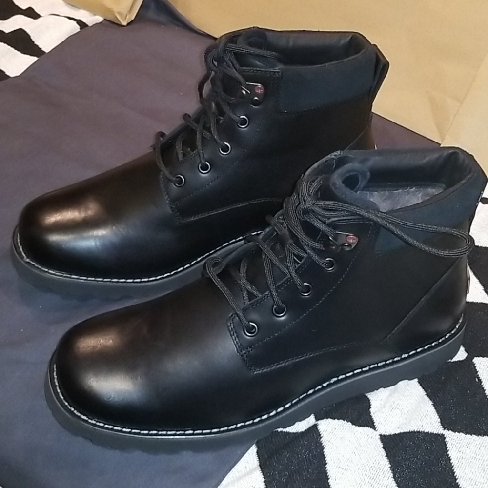 Waterproof boots - Picture 5 of 10